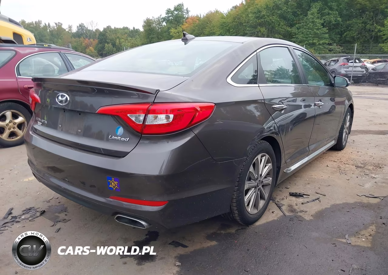 2016 Hyundai Sonata Limited VIN:5NPE34AF8GH389930 - 4