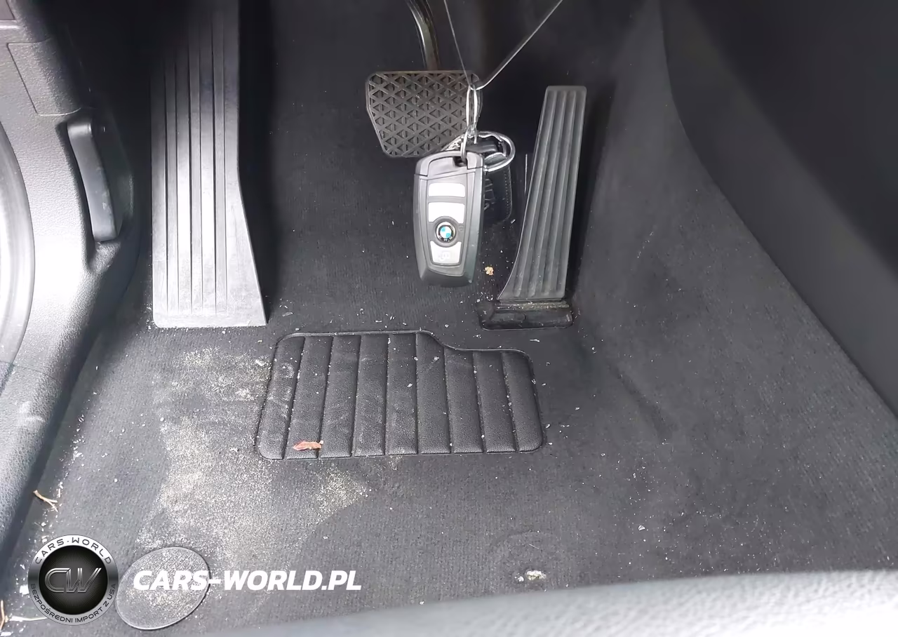 2015 BMW X3 xDrive28I VIN:5UXWX9C58F0D46664 - 11