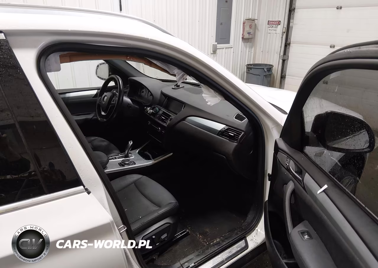 2017 BMW X3 xDrive28I VIN:5UXWX9C55H0T00158 - 5