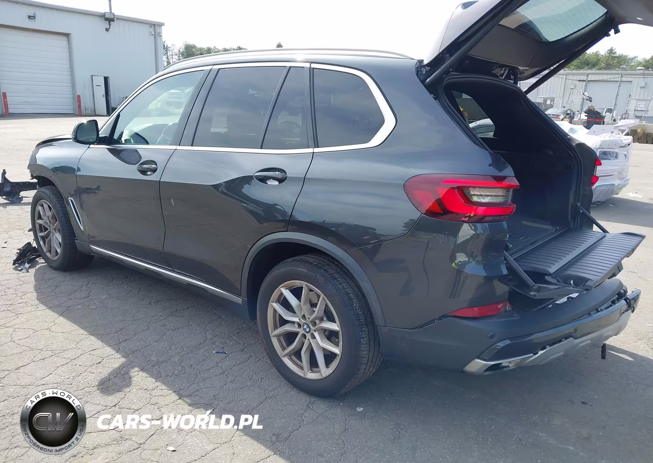 2022 BMW X5 xDrive40I VIN:5UXCR6C09N9N33080 - 3