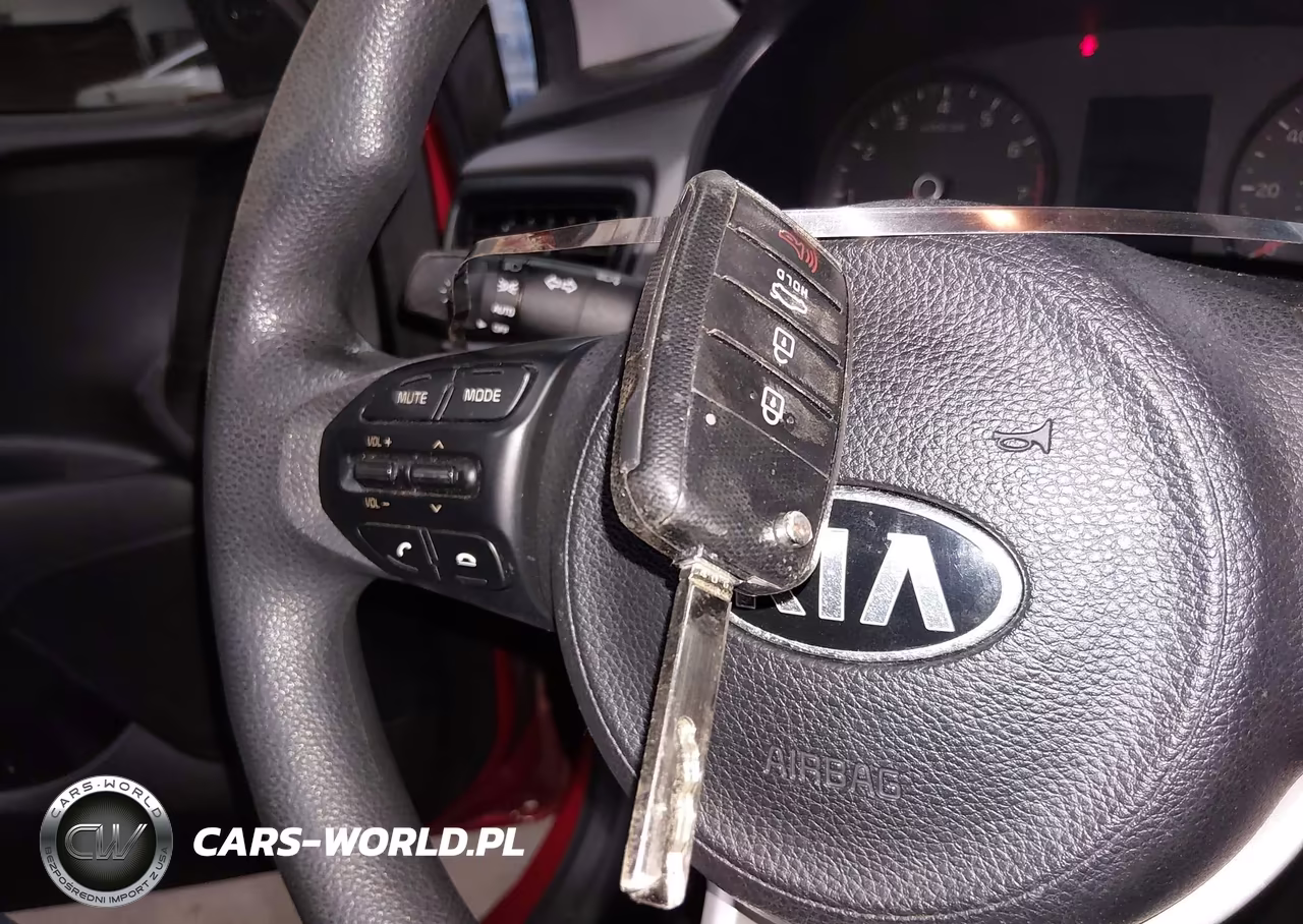 2018 Kia Rio S VIN:3KPA24AB9JE085533 - 11