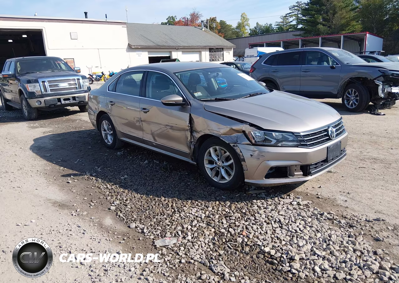 2016 Volkswagen Passat 1.8T R-Line-1.8T S