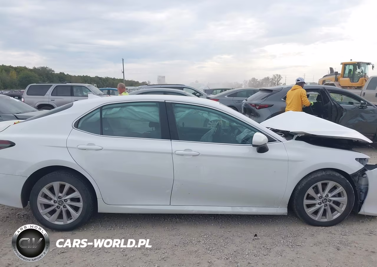 2022 Toyota Camry Le VIN:4T1C11AK7NU699820 - 13