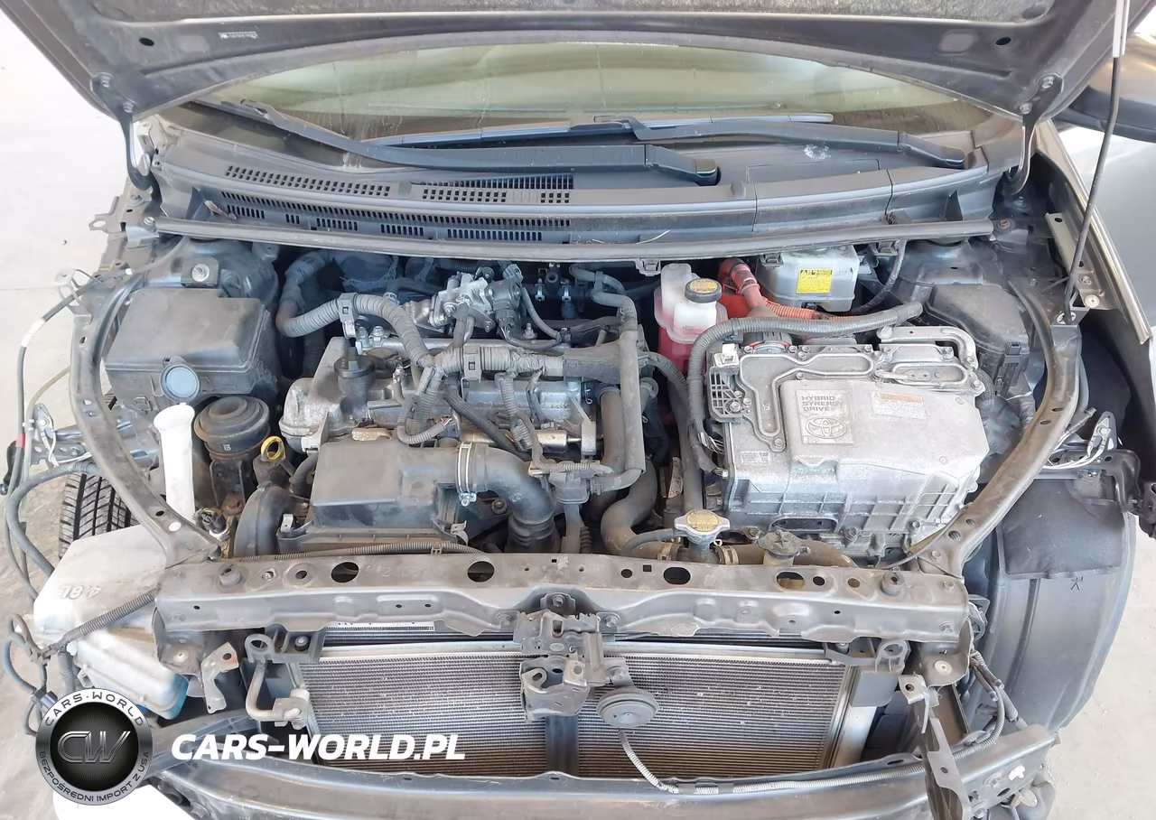 2014 Toyota Prius C Two VIN:JTDKDTB37E1059876 - 10