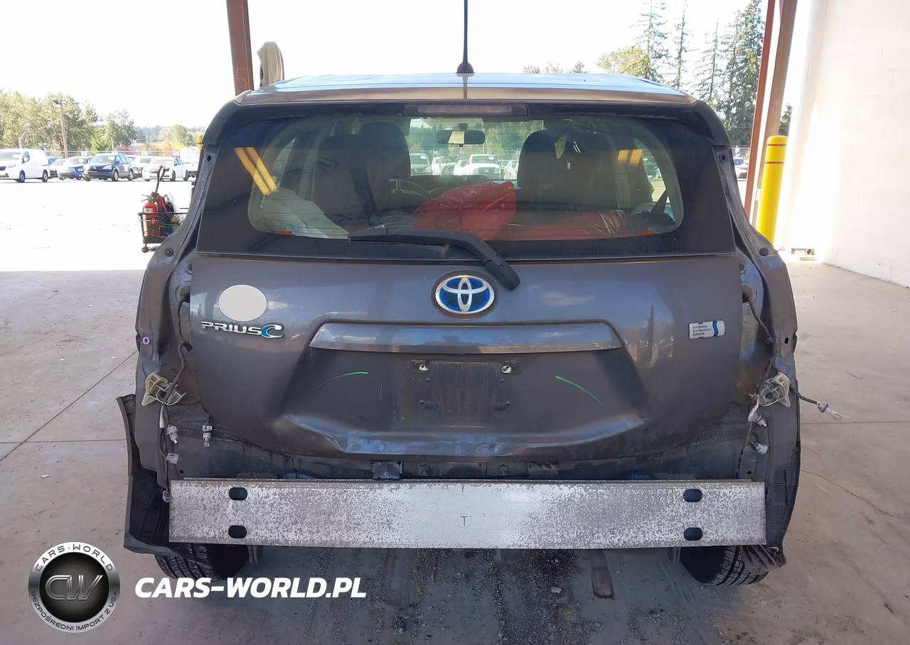 2014 Toyota Prius C Two VIN:JTDKDTB37E1059876 - 17