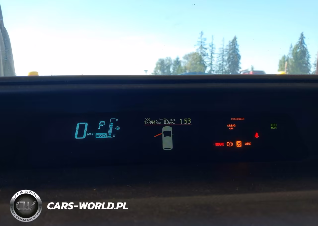 2014 Toyota Prius C Two VIN:JTDKDTB37E1059876 - 7