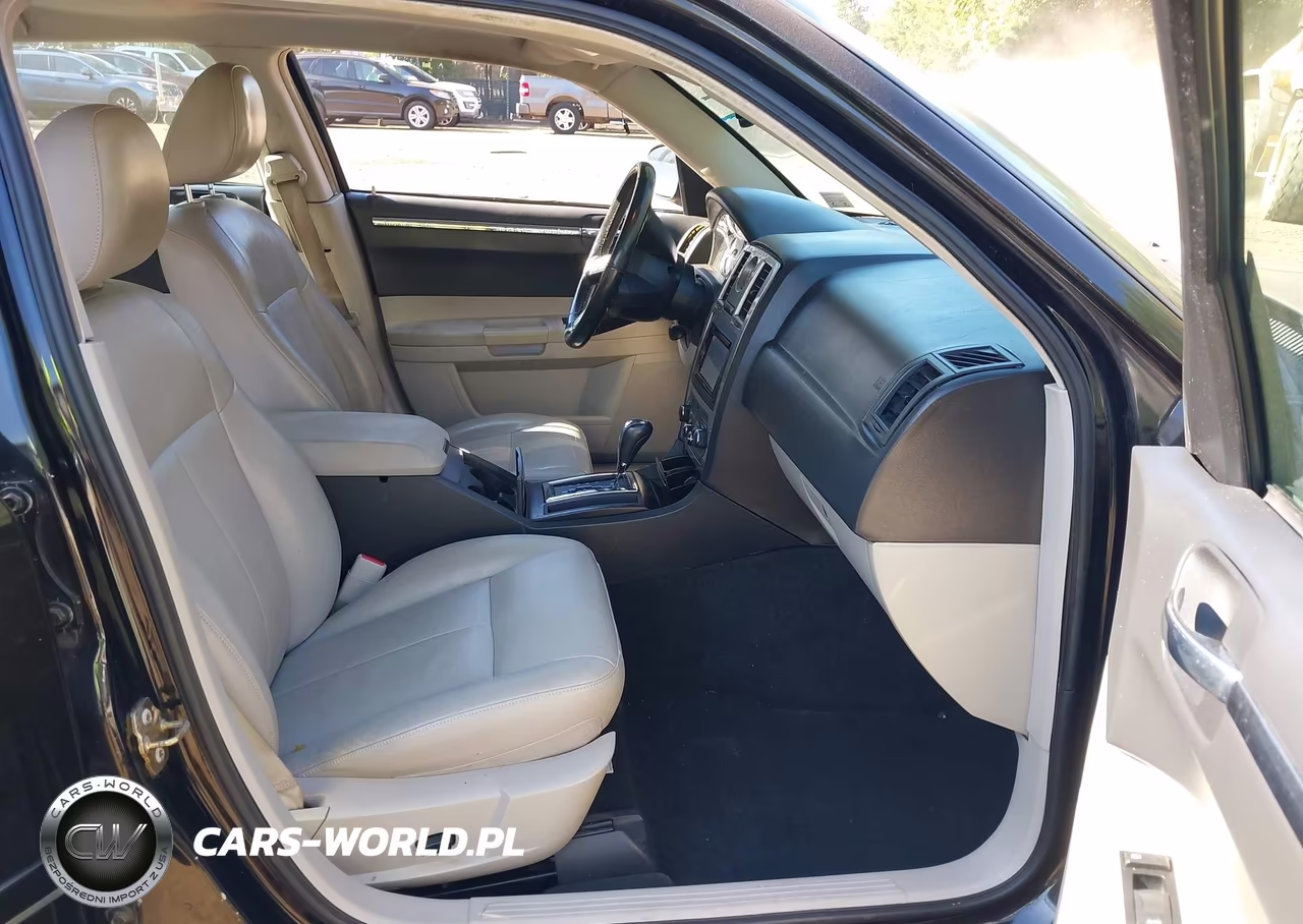 2005 Chrysler 300 Touring VIN:2C3JA53G55H139636 - 5