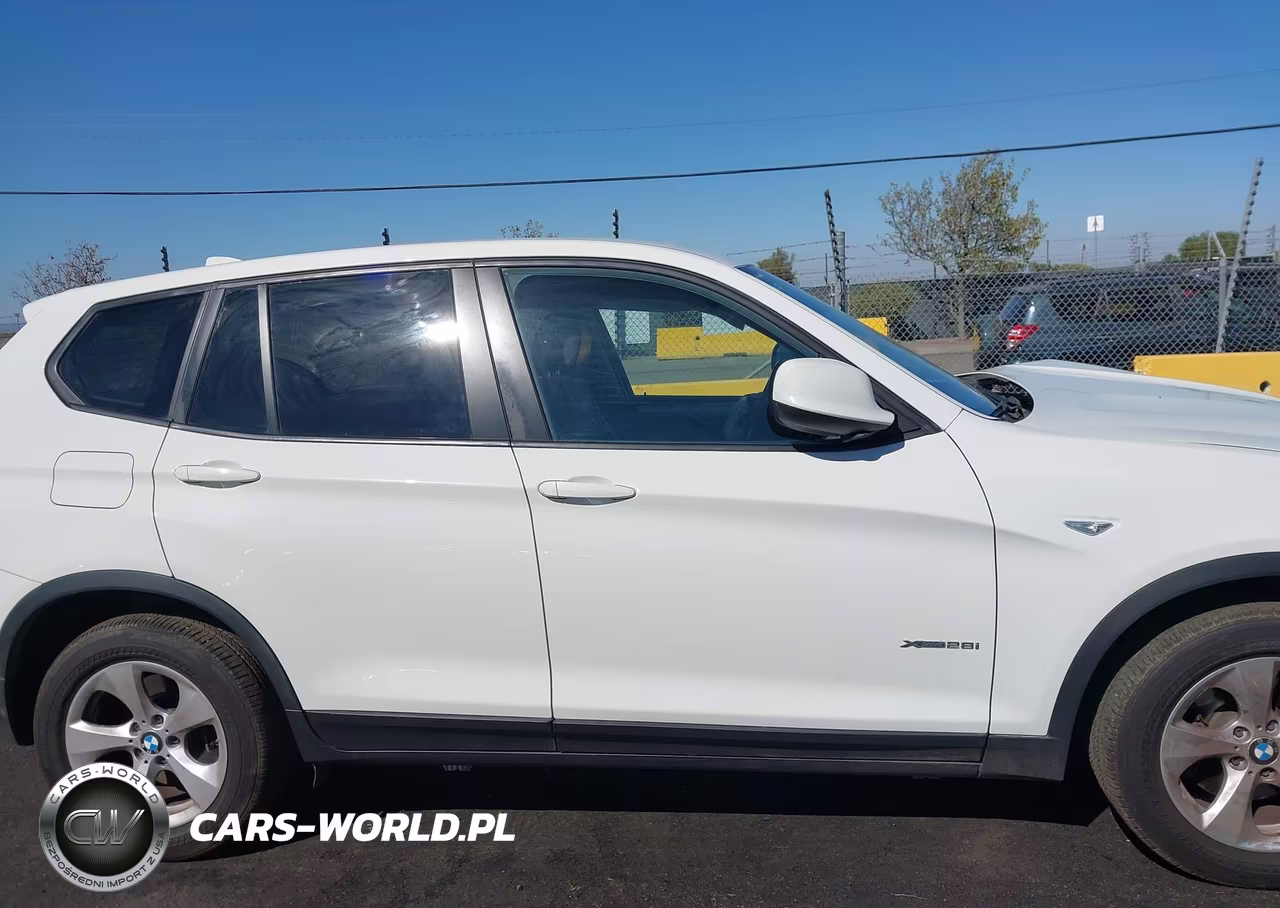 2012 BMW X3 xDrive28I VIN:5UXWX5C59CL726760 - 13