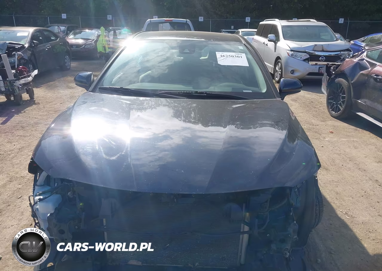 2021 Toyota Camry Le VIN:4T1C11AK0MU456039 - 13