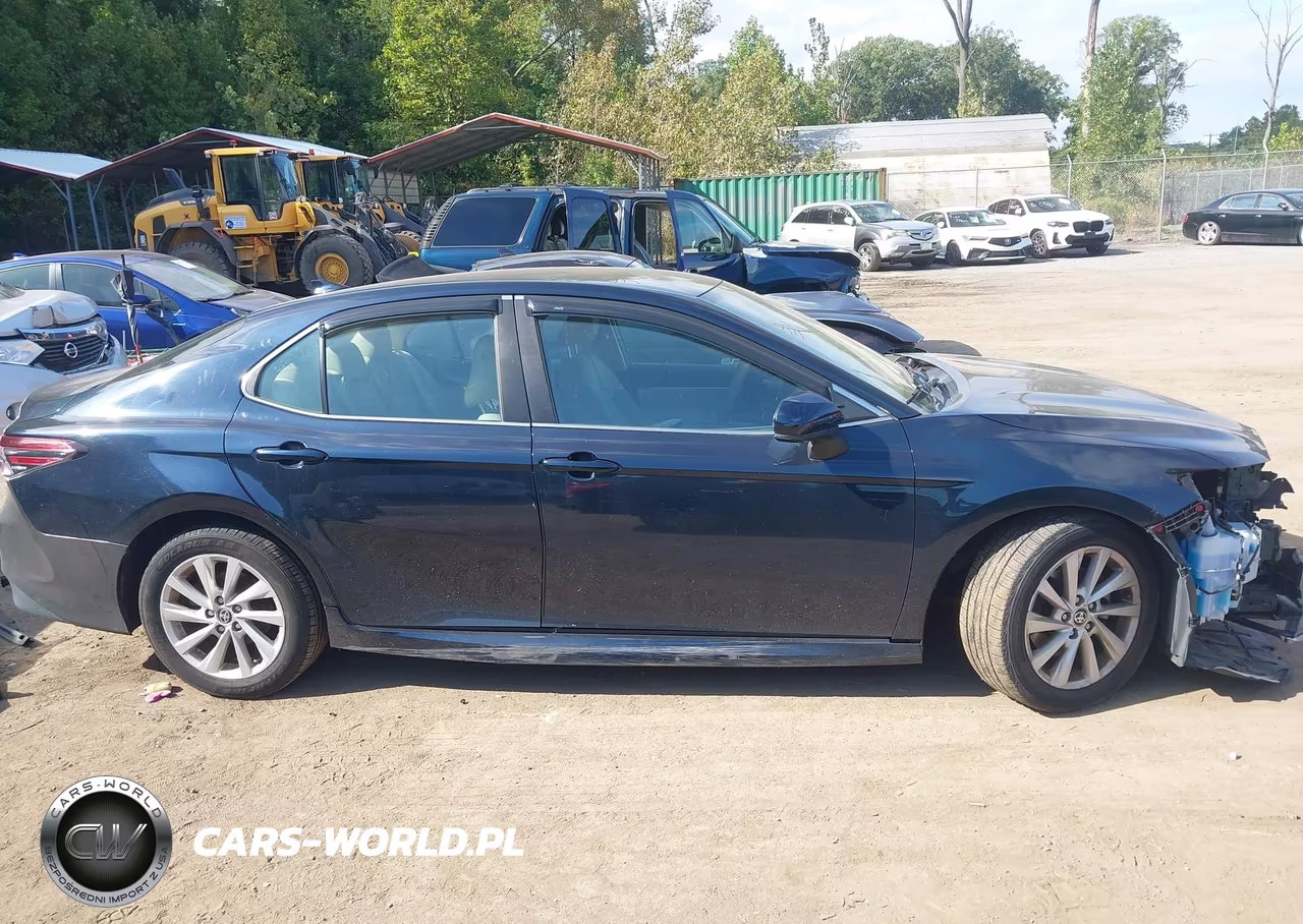 2021 Toyota Camry Le VIN:4T1C11AK0MU456039 - 14