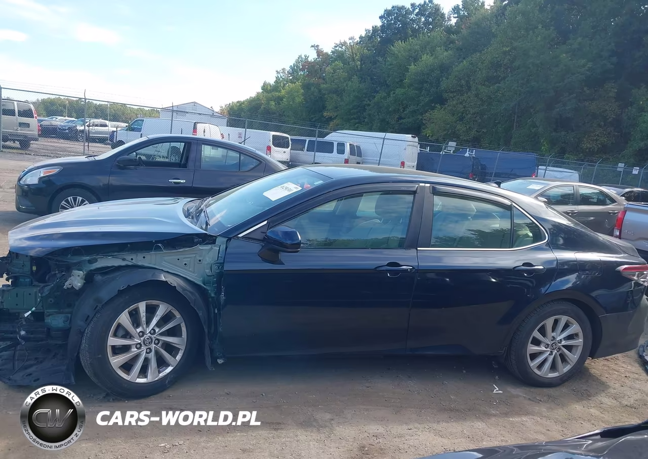 2021 Toyota Camry Le VIN:4T1C11AK0MU456039 - 15