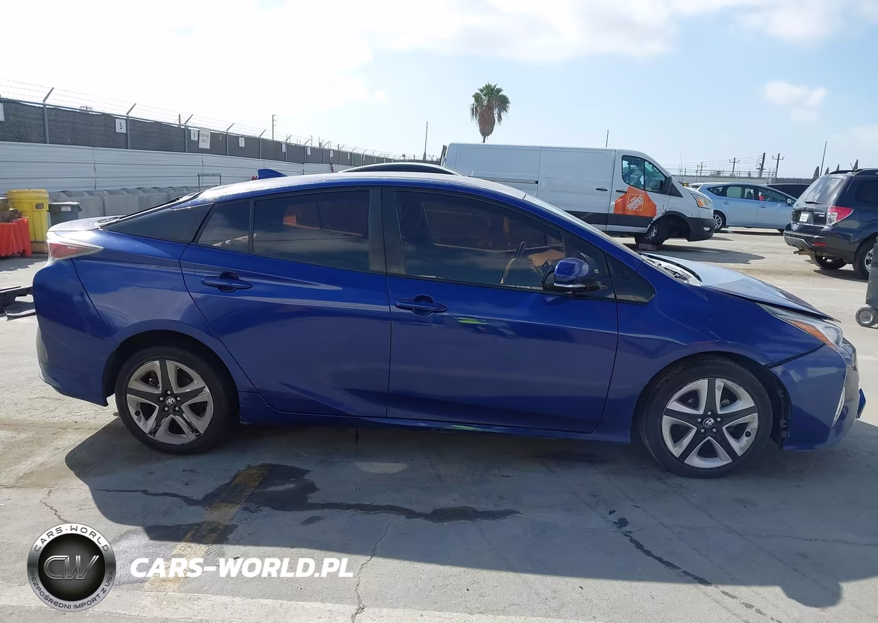 2016 Toyota Prius Three Touring VIN:JTDKARFU9G3523174 - 13