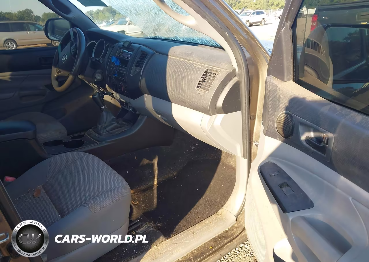 2015 Toyota Tacoma VIN:5TFTX4CN9FX054288 - 5