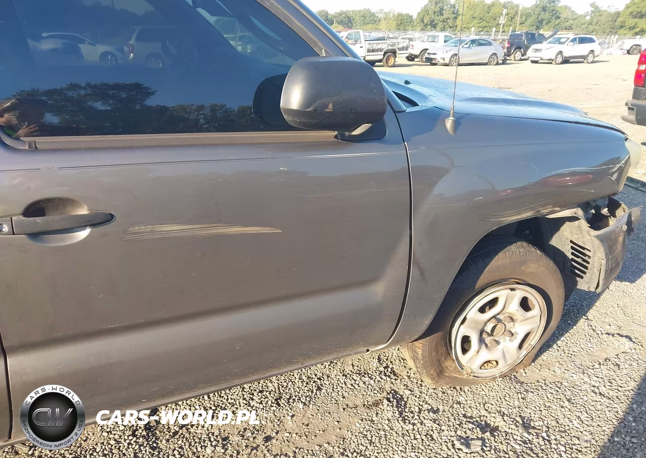 2015 Toyota Tacoma VIN:5TFTX4CN9FX054288 - 6