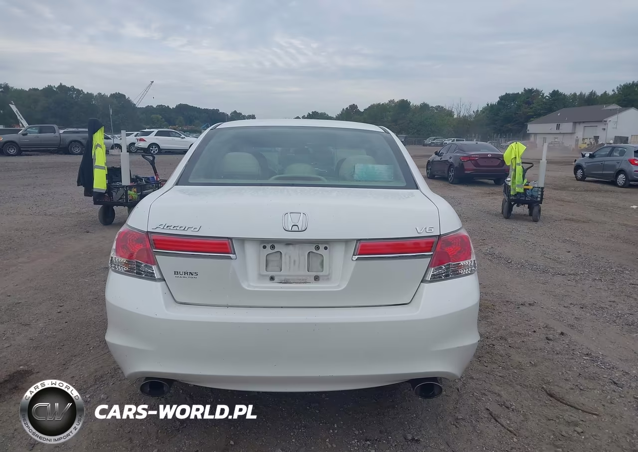 2011 Honda Accord 3.5 Ex VIN:1HGCP3F77BA031369 - 17