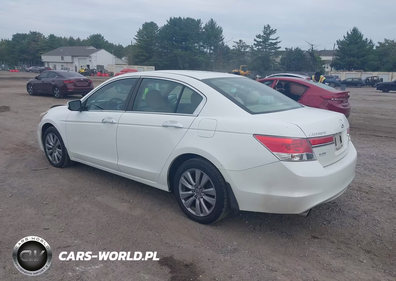 2011 Honda Accord 3.5 Ex VIN:1HGCP3F77BA031369 - 3