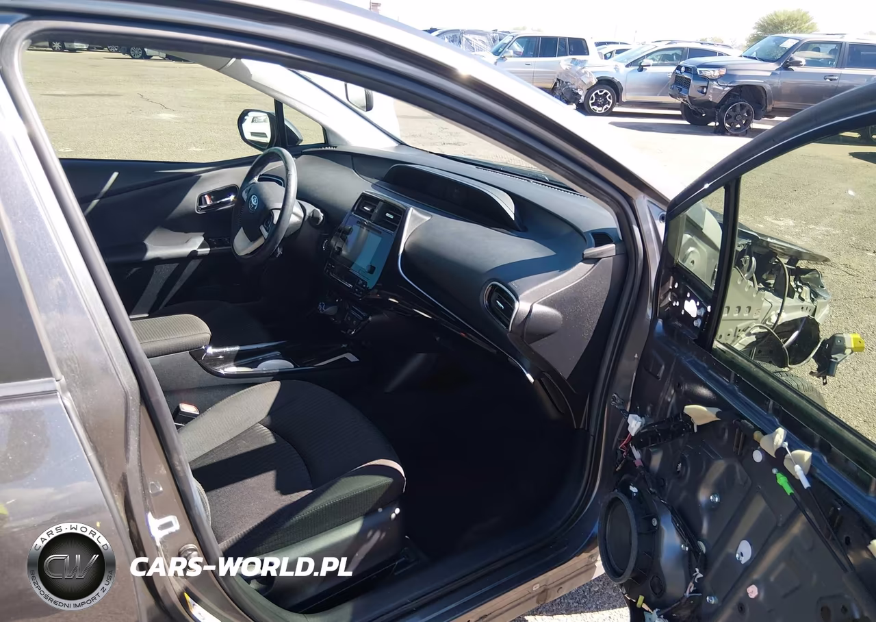 2016 Toyota Prius Three VIN:JTDKARFU9G3517214 - 5