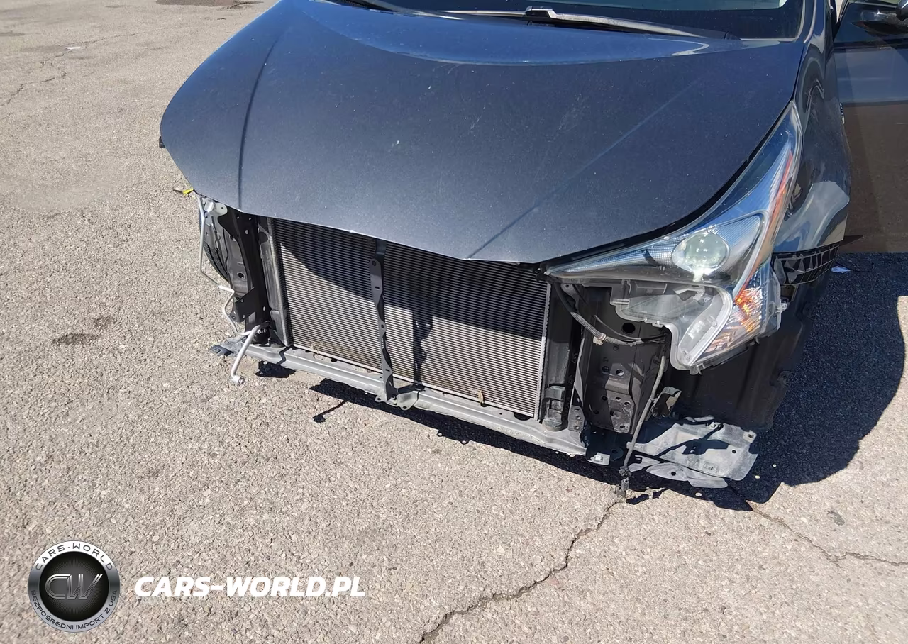 2016 Toyota Prius Three VIN:JTDKARFU9G3517214 - 6