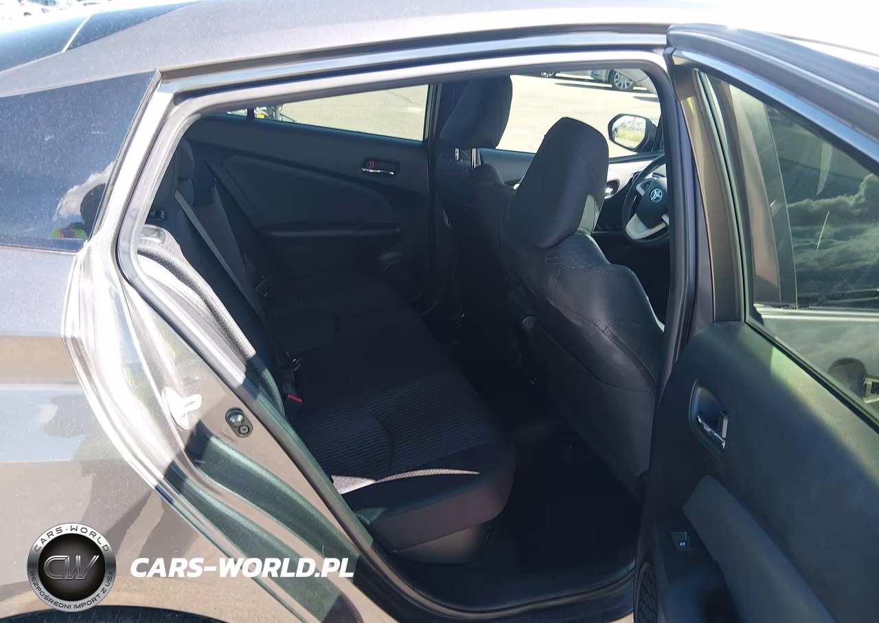 2016 Toyota Prius Three VIN:JTDKARFU9G3517214 - 8