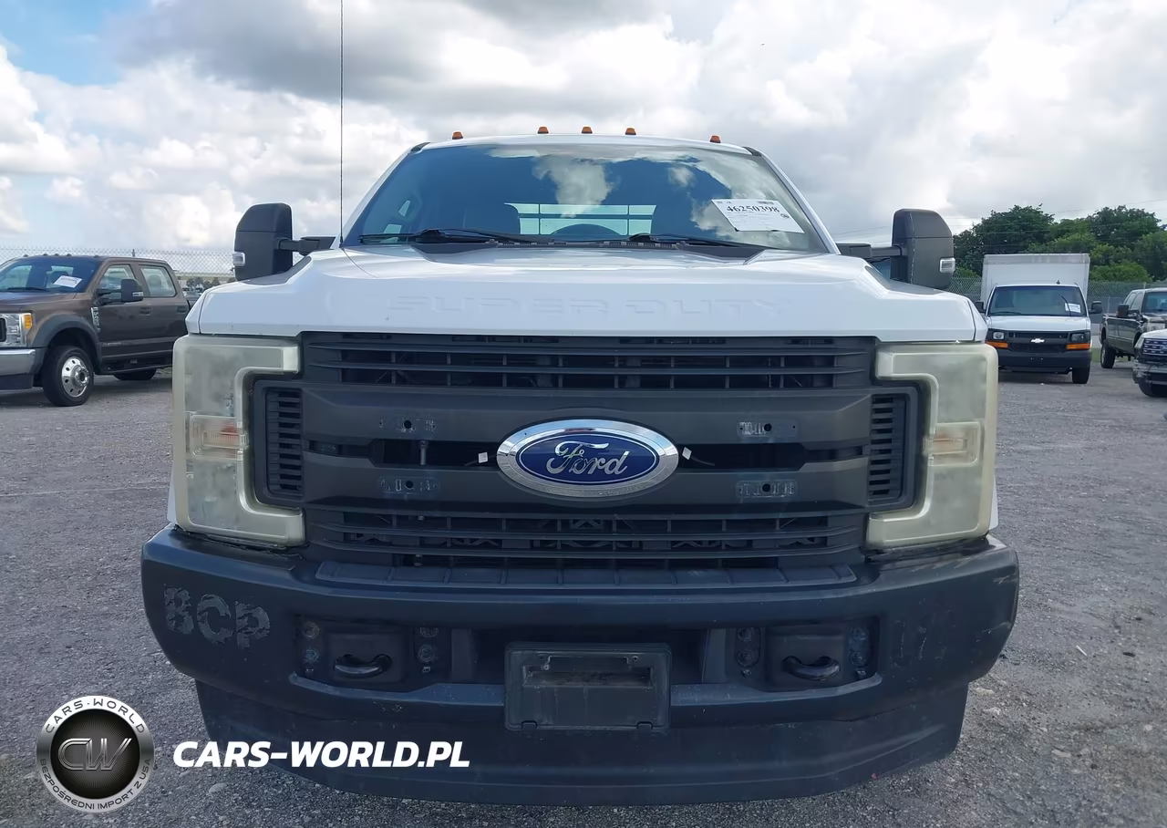 2017 Ford F-350 Chassis Xl VIN:1FD8X3H67HED88010 - 6