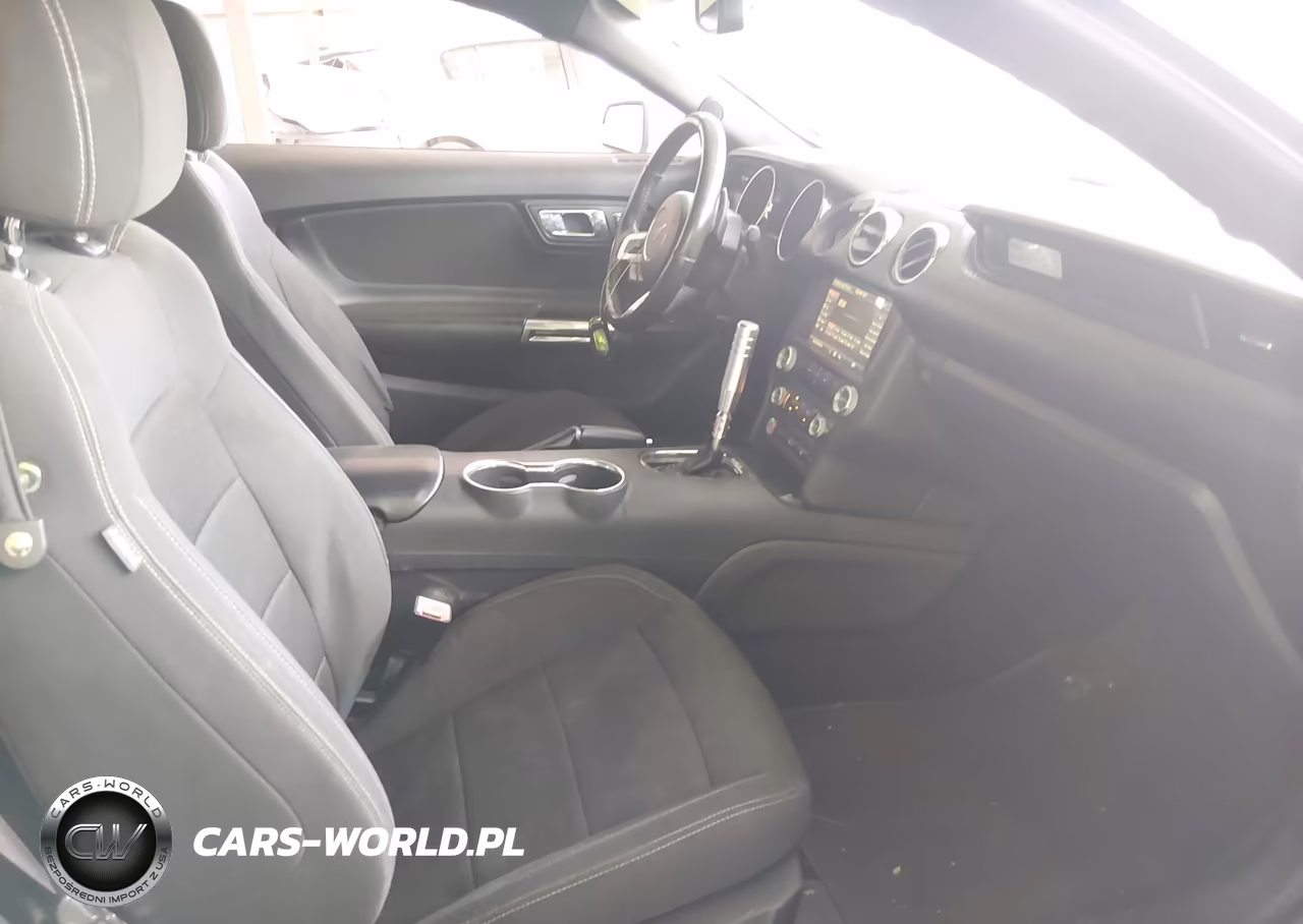 2015 Ford Mustang V6 VIN:1FA6P8AM2F5372480 - 5