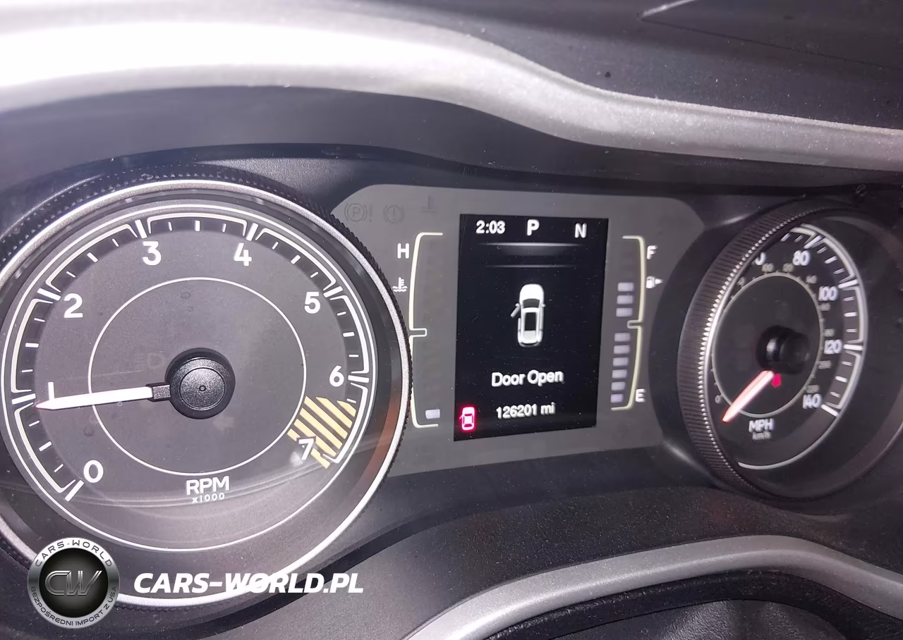2014 Jeep Cherokee Latitude VIN:1C4PJLCB3EW183117 - 7