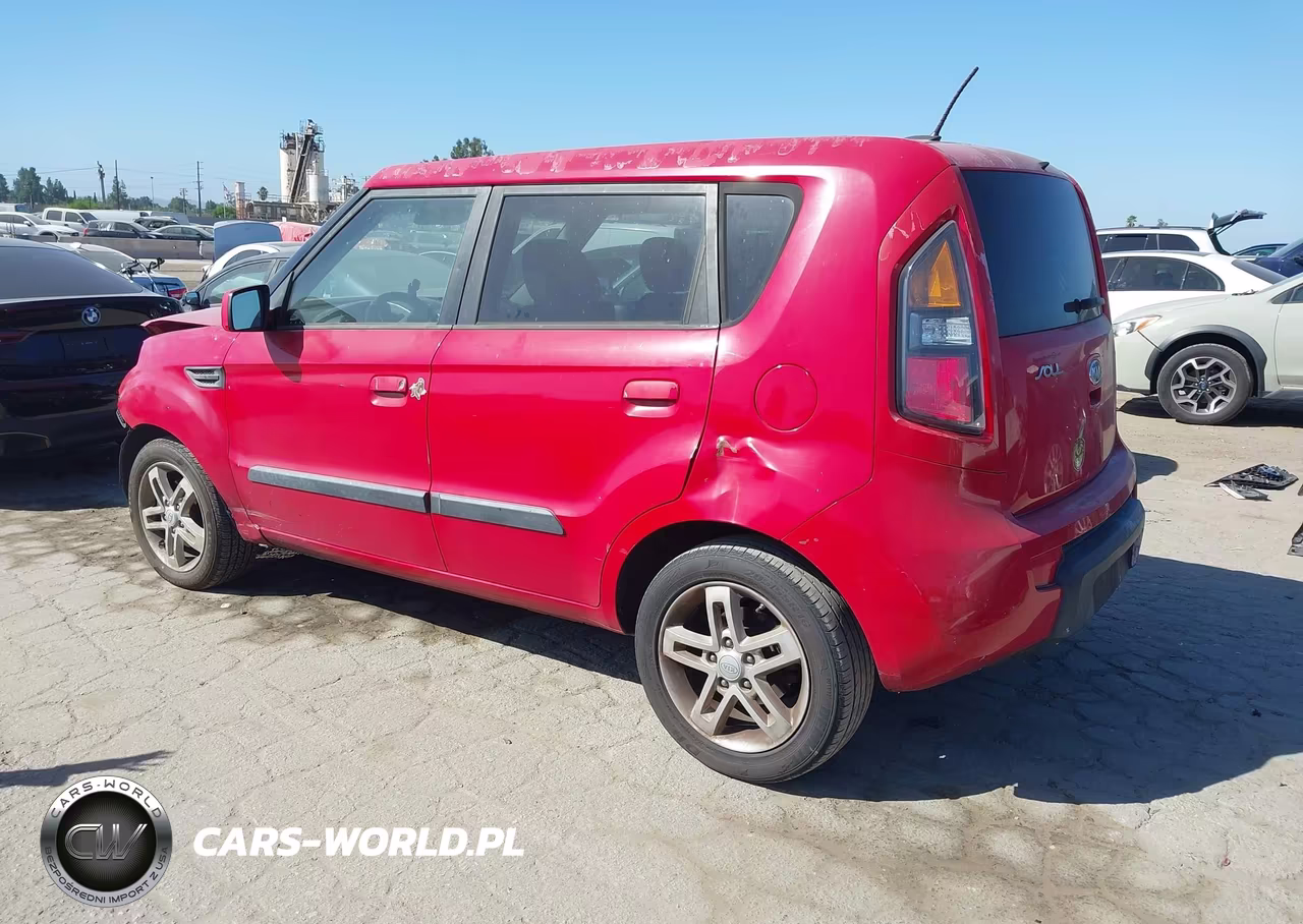 2010 Kia Soul + VIN:KNDJT2A25A7112907 - 3