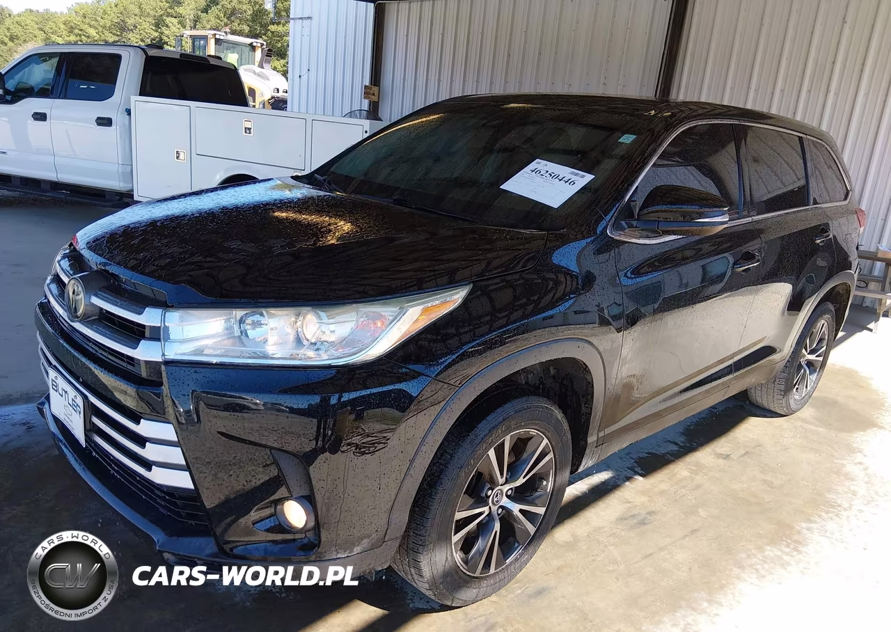 2019 Toyota Highlander Le Plus VIN:5TDZZRFH5KS305802 - 2