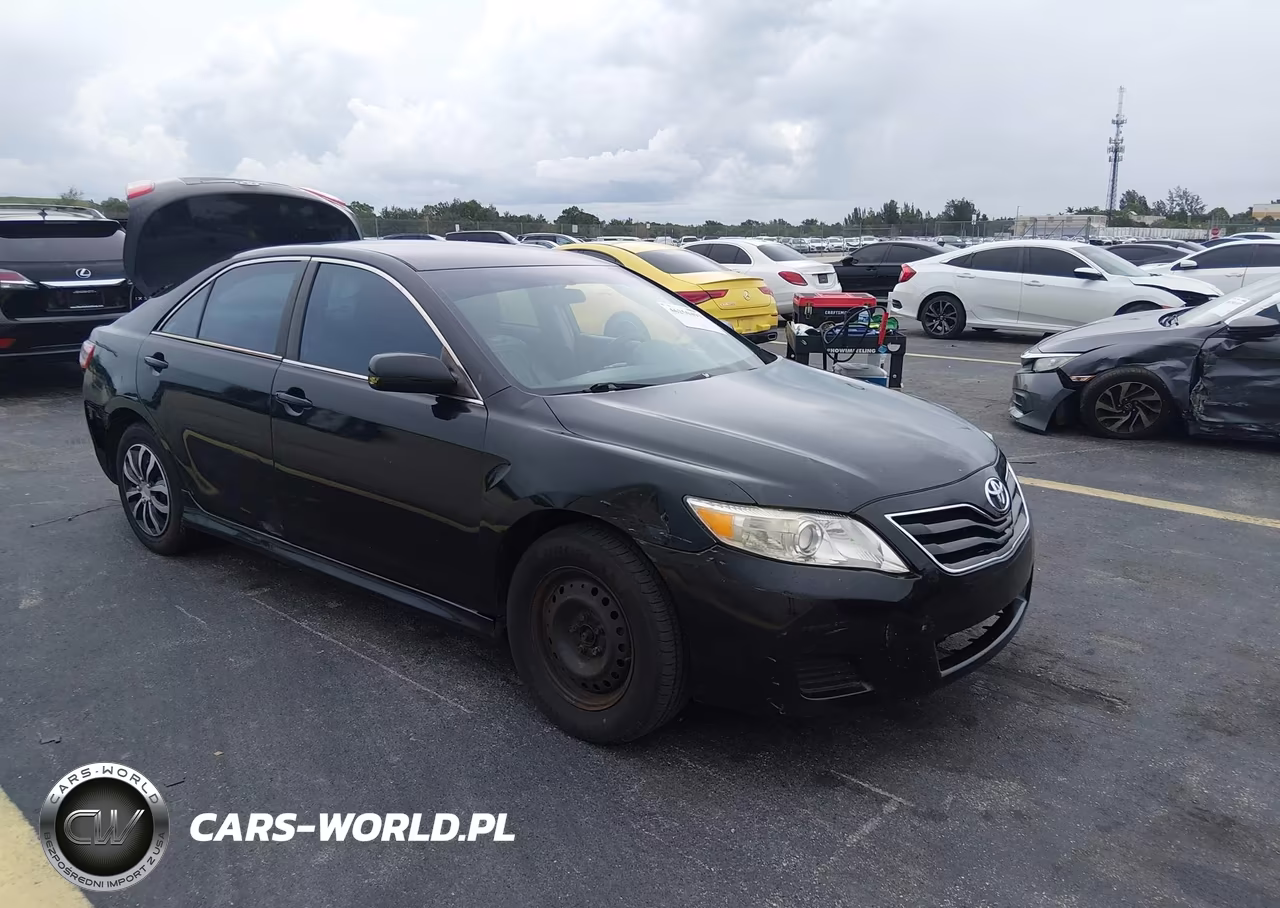 2011 Toyota Camry – zdjęcie 1 z 13