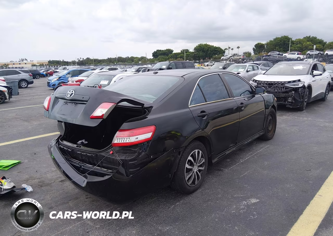 2011 Toyota Camry VIN:4T1BF3EK7BU150939 - 4