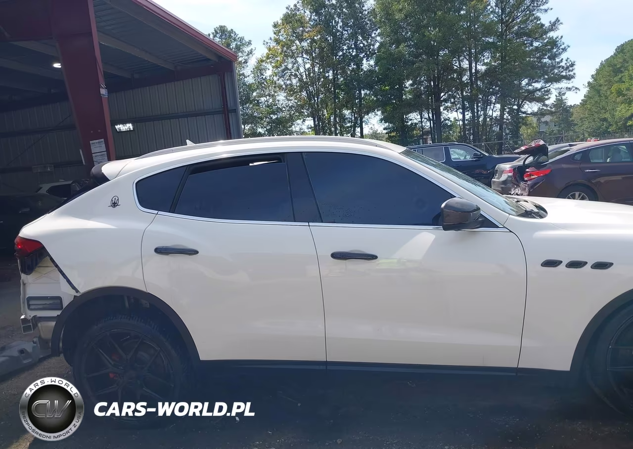 2017 Maserati Levante S VIN:ZN661YUA0HX245150 - 14