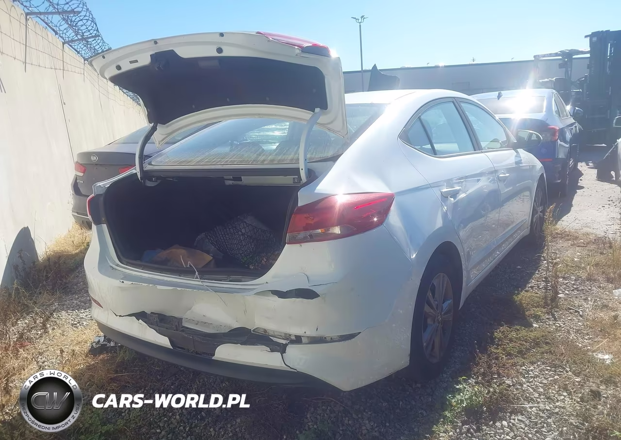 2018 Hyundai Elantra Sel VIN:5NPD84LFXJH298885 - 4