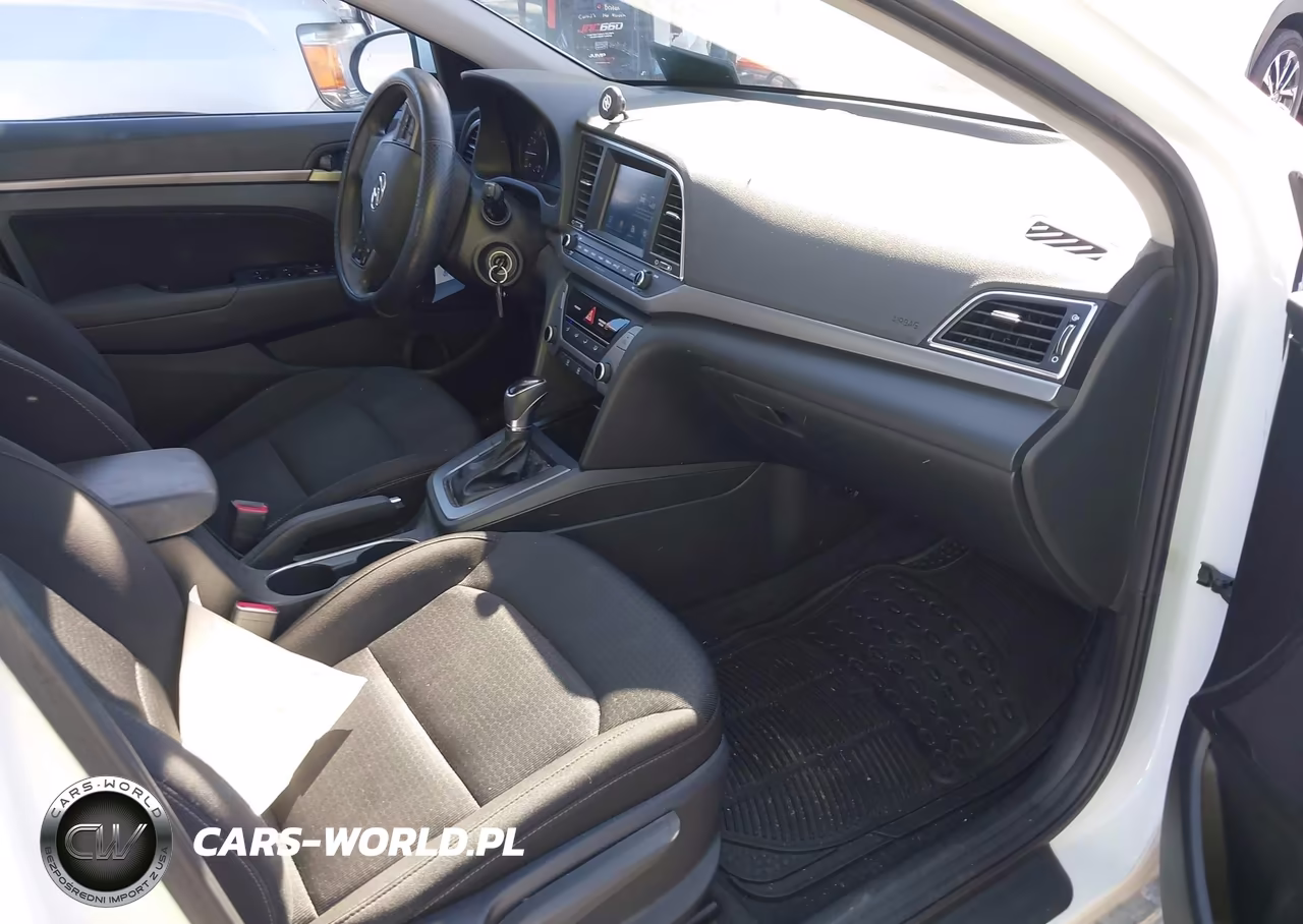 2018 Hyundai Elantra Sel VIN:5NPD84LFXJH298885 - 5