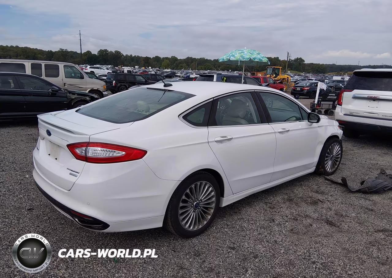 2015 Ford Fusion Titanium VIN:3FA6P0K99FR196729 - 4