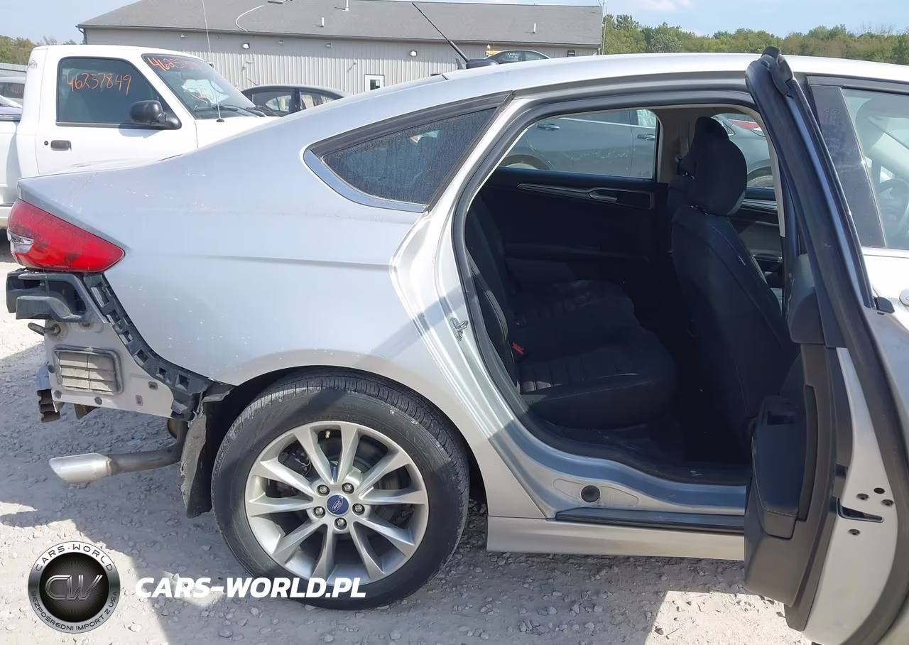 2017 Ford Fusion Se VIN:3FA6P0H79HR104334 - 8