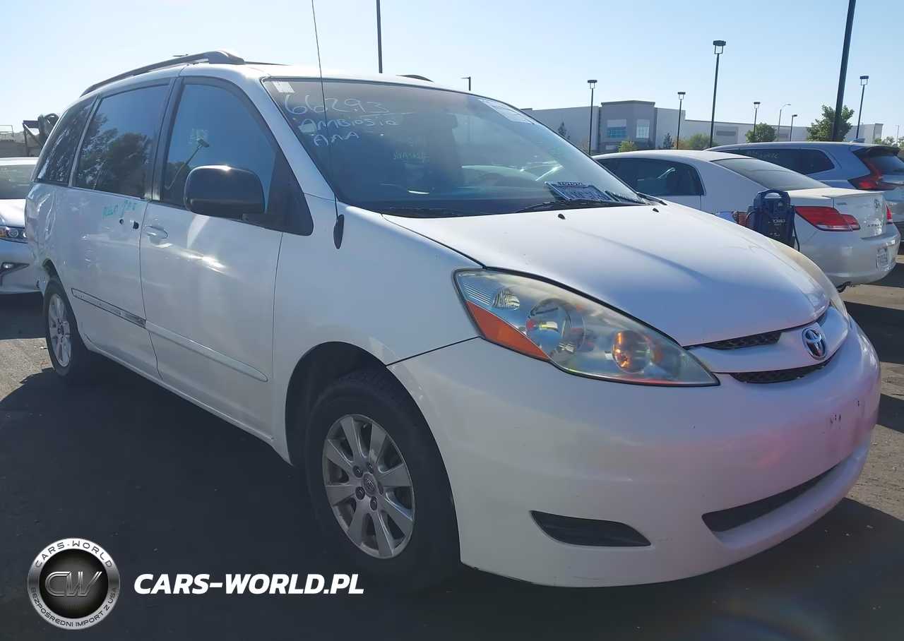 2010 Toyota Sienna Le