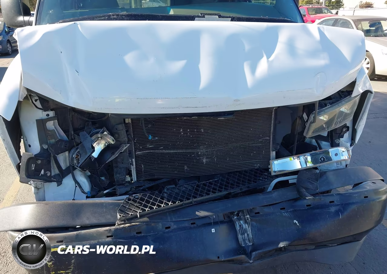 2018 Chevrolet Express 2500 Work Van VIN:1GCWGAFP9J1184799 - 6