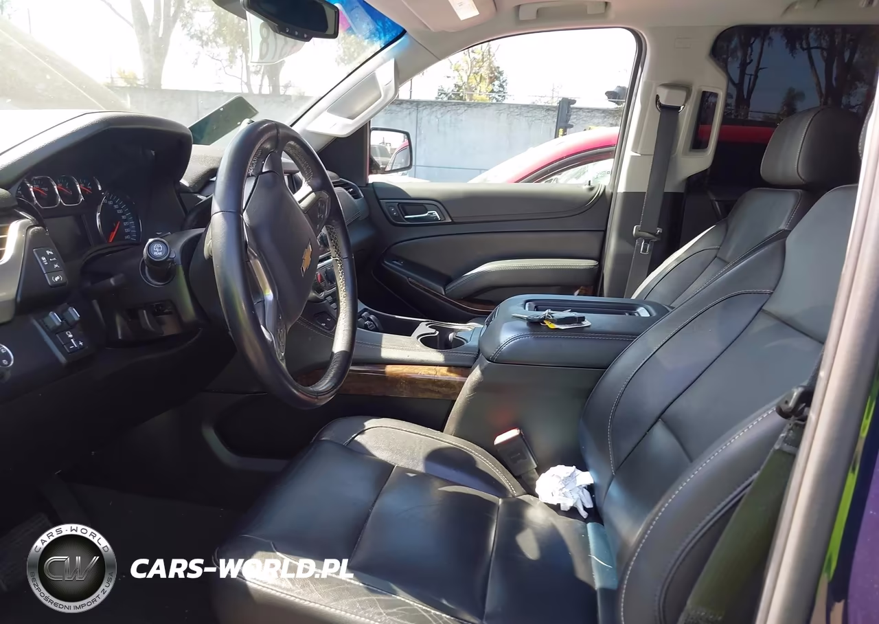 2019 Chevrolet Tahoe Lt VIN:1GNSCBKC6KR269399 - 18