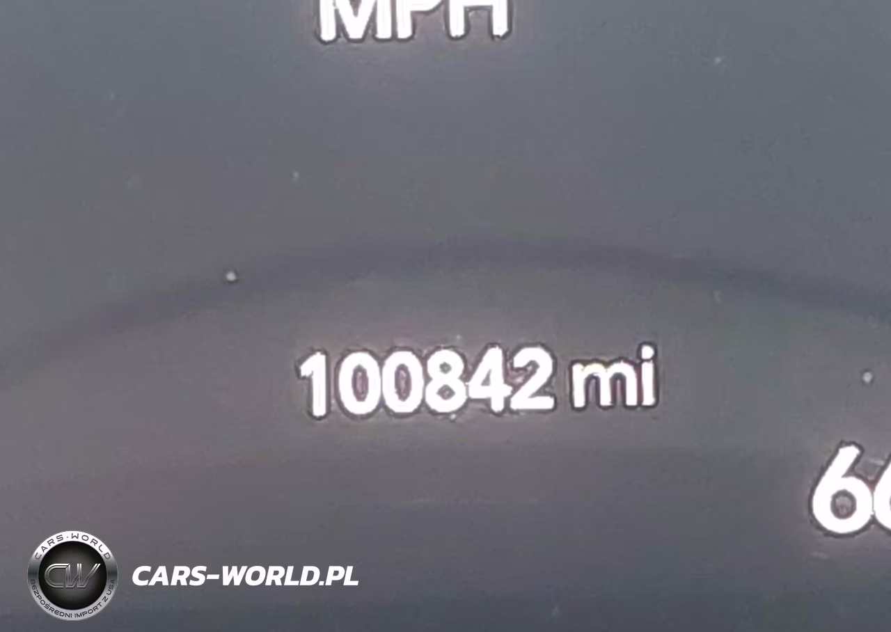 2018 Chrysler Pacifica Limited VIN:2C4RC1GG1JR338134 - 15
