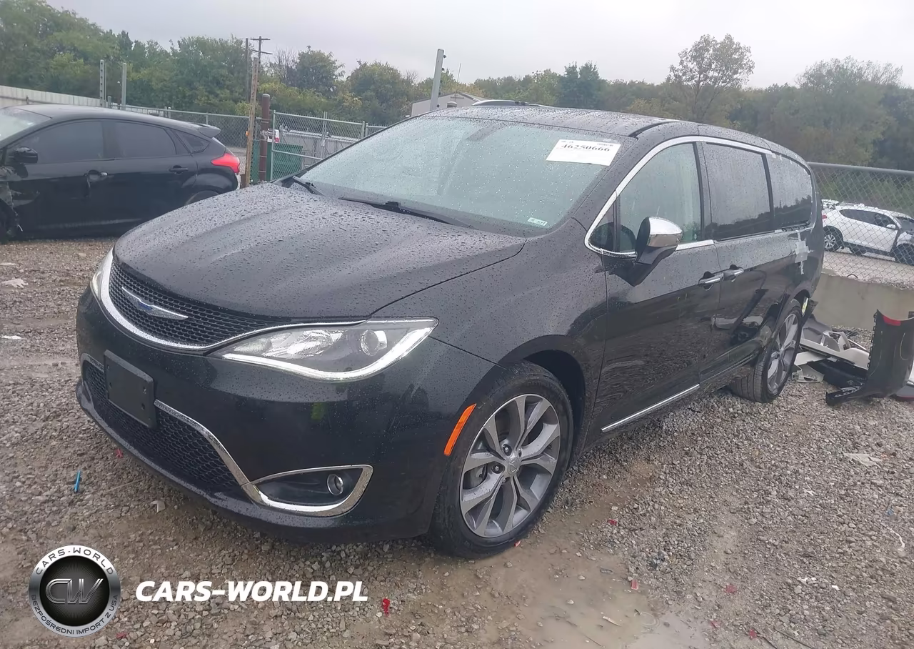 2018 Chrysler Pacifica Limited VIN:2C4RC1GG1JR338134 - 2