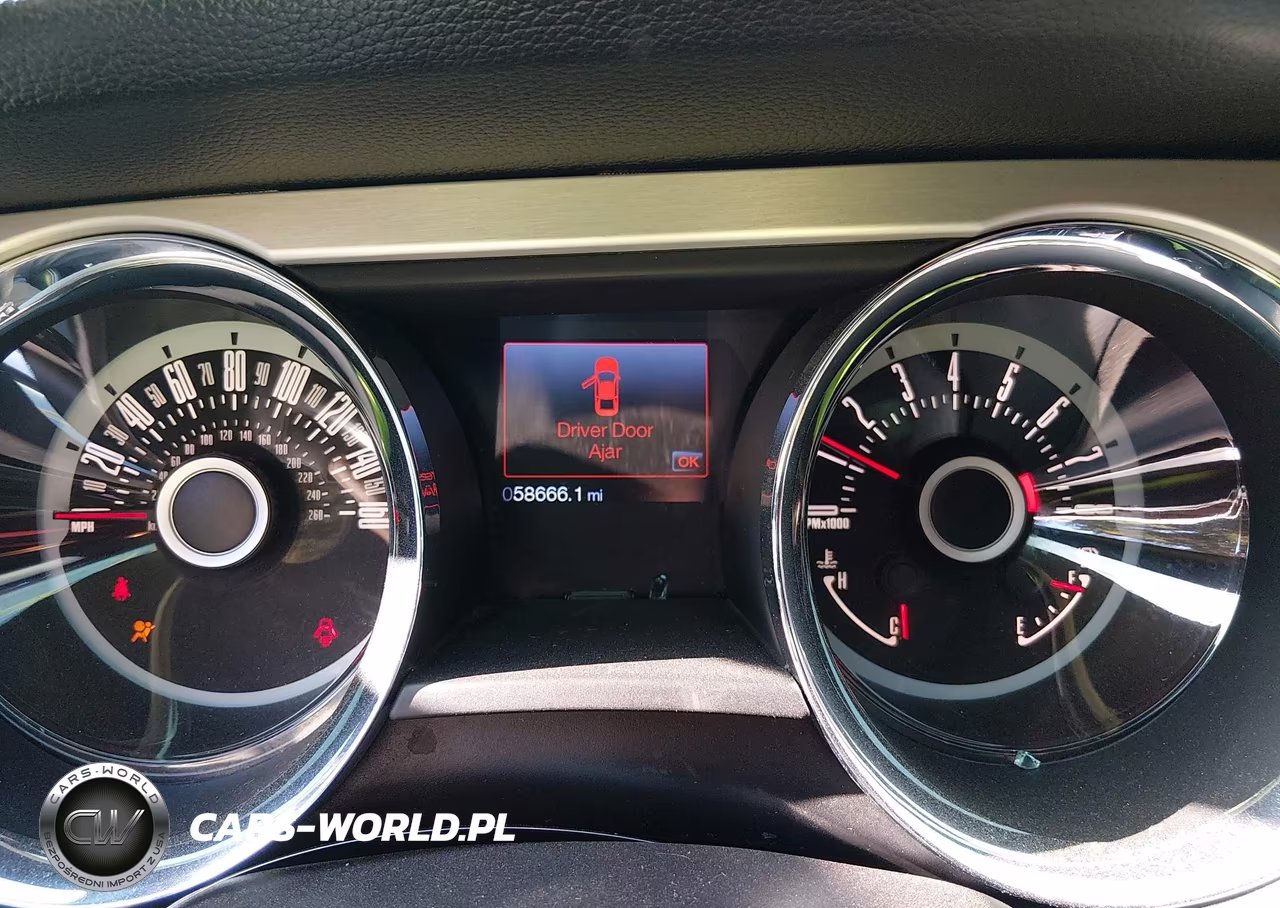 2013 Ford Mustang V6 Premium VIN:1ZVBP8EM2D5258671 - 7