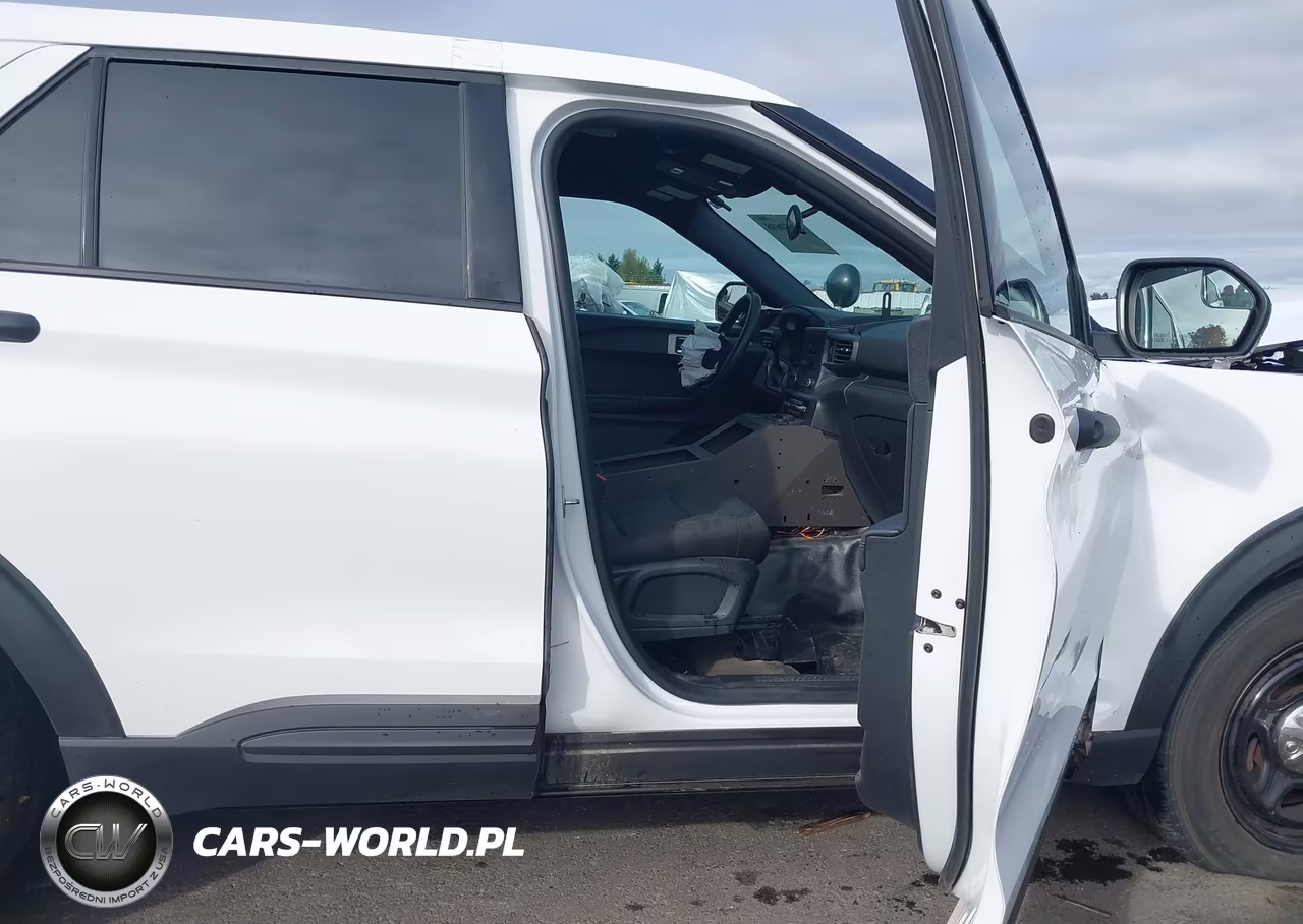 2020 Ford Police Interceptor Utility VIN:1FM5K8AB2LGB23854 - 5