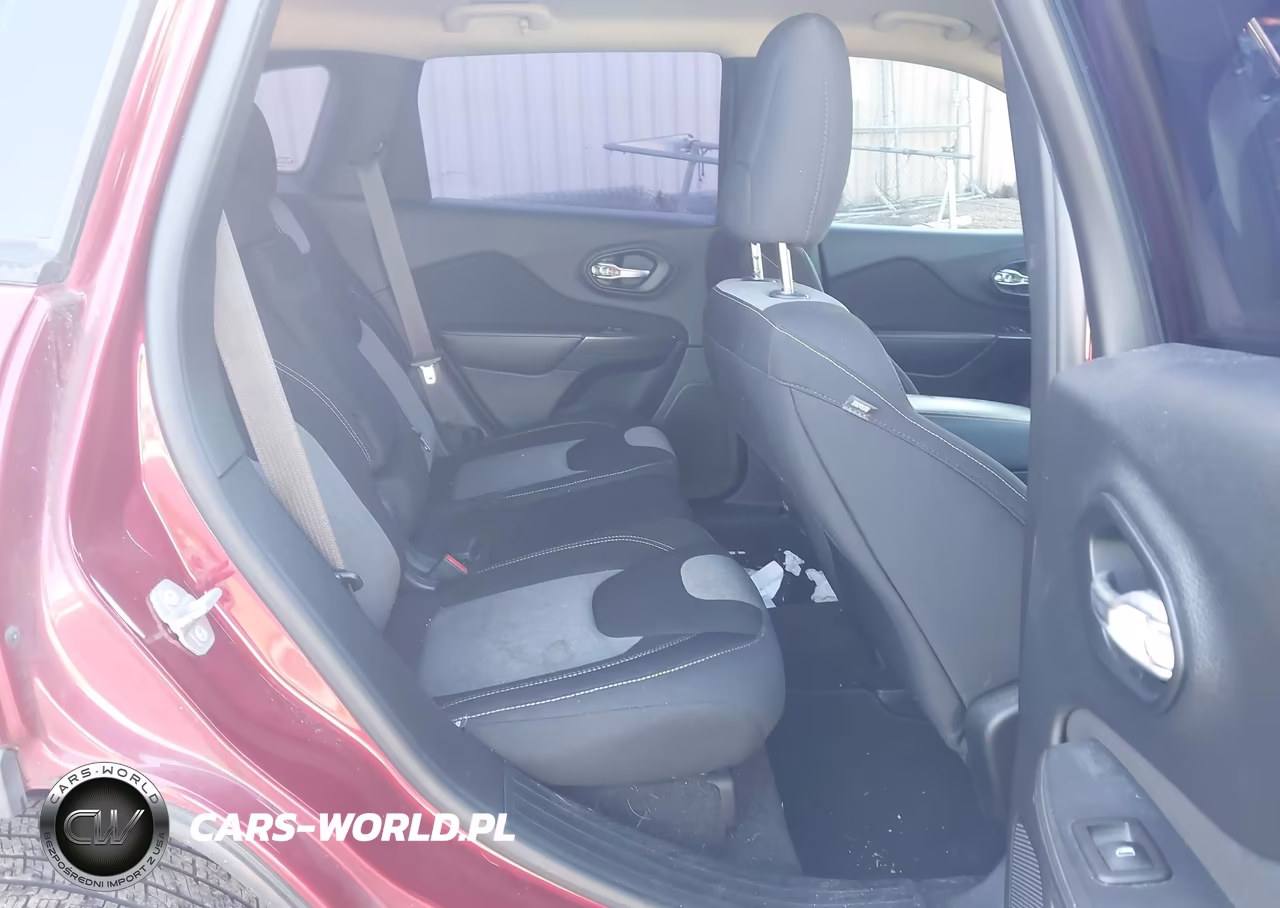 2016 Jeep Cherokee Sport VIN:1C4PJLAB8GW238148 - 8