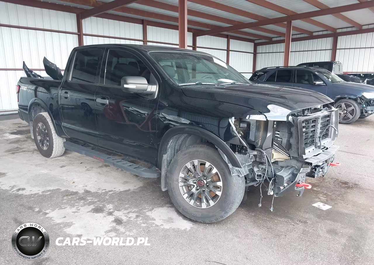 2024 Nissan Titan Pro-4X 4X4