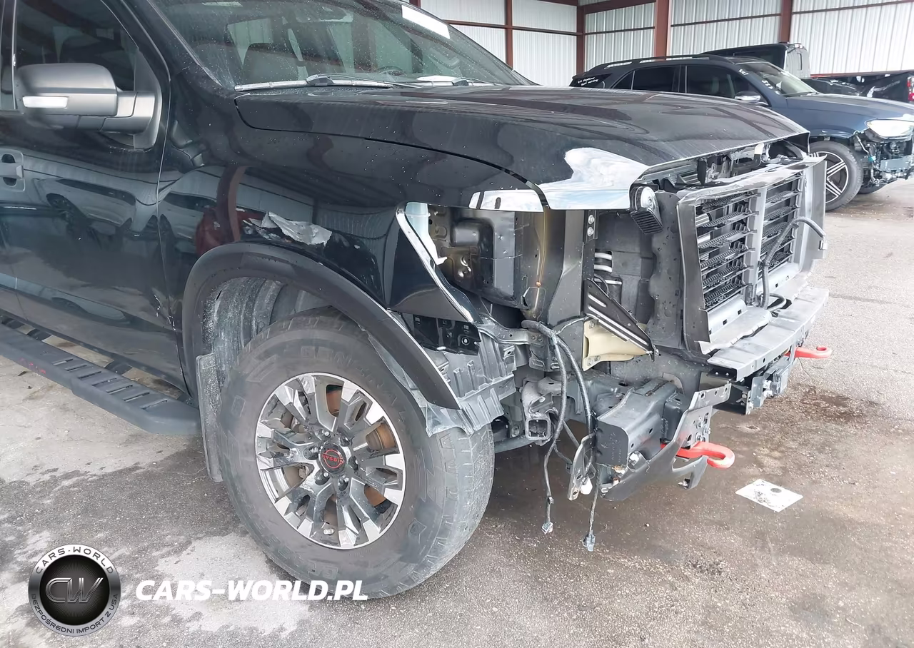 2024 Nissan Titan Pro-4X 4X4 VIN:1N6AA1ED6RN104024 - 18