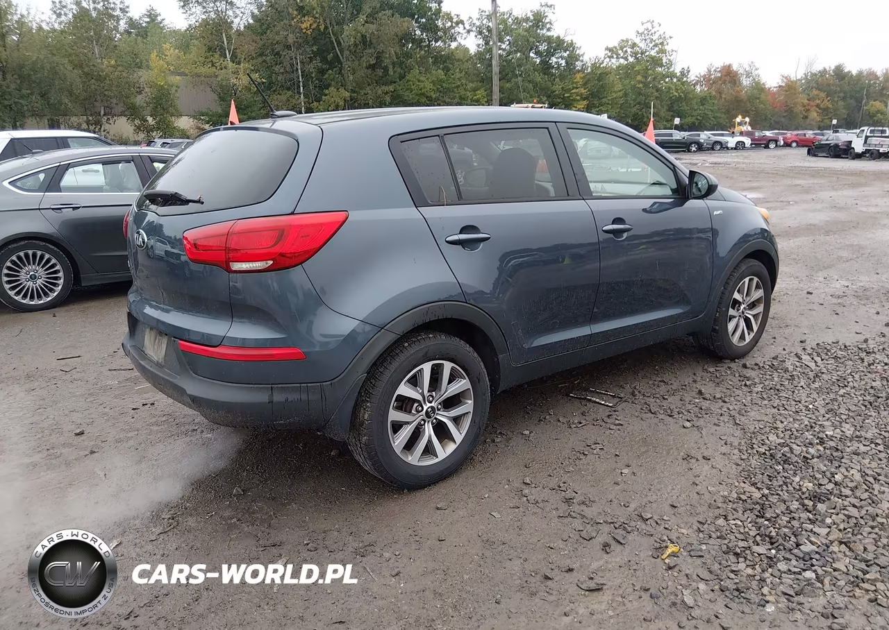 2015 Kia Sportage Lx VIN:KNDPBCAC0F7792055 - 4