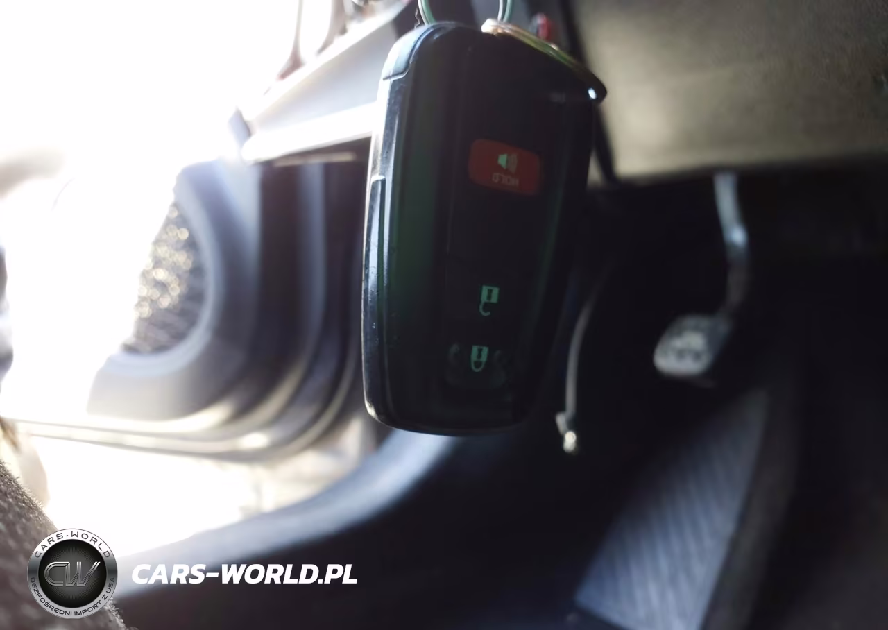 2021 Toyota Prius Le VIN:JTDKAMFU7M3153132 - 11