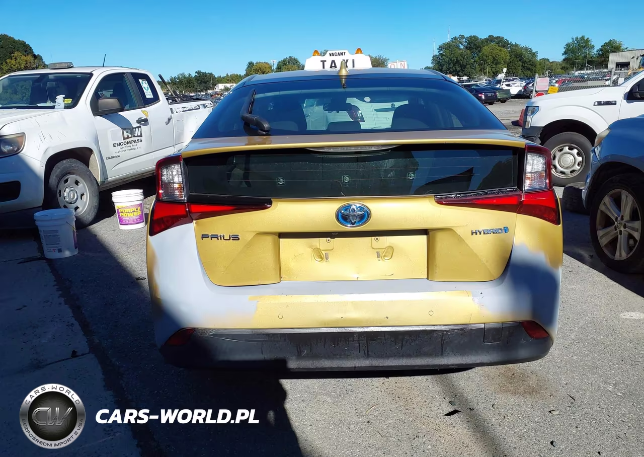 2021 Toyota Prius Le VIN:JTDKAMFU7M3153132 - 17