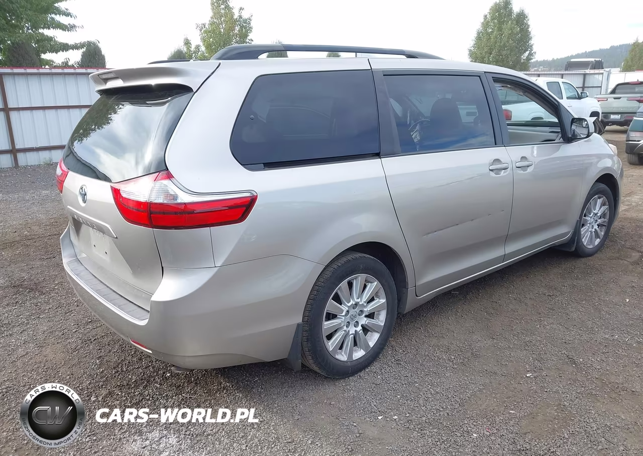 2016 Toyota Sienna Le 7 Passenger VIN:5TDJK3DC8GS130992 - 4