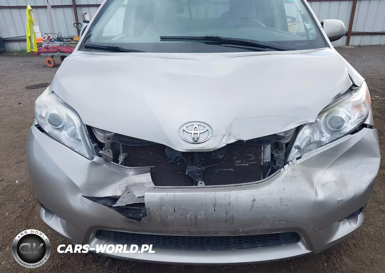 2016 Toyota Sienna Le 7 Passenger VIN:5TDJK3DC8GS130992 - 6